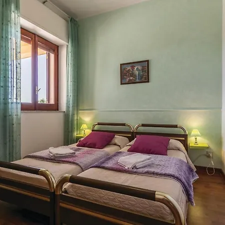 Tatil Evi Stunning Home In Zafferana Etnea With 3 Bedrooms And Wifi *